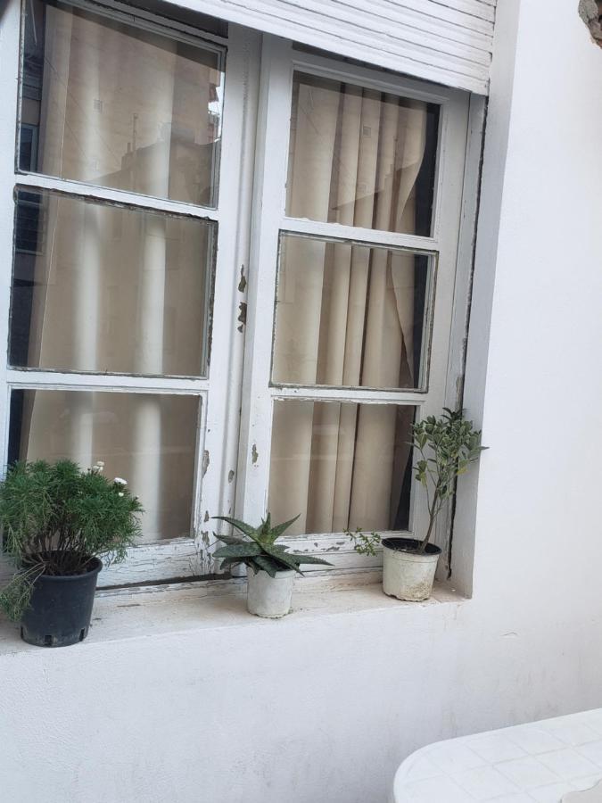 Hostel Oakland Tirana Eksteriør billede
