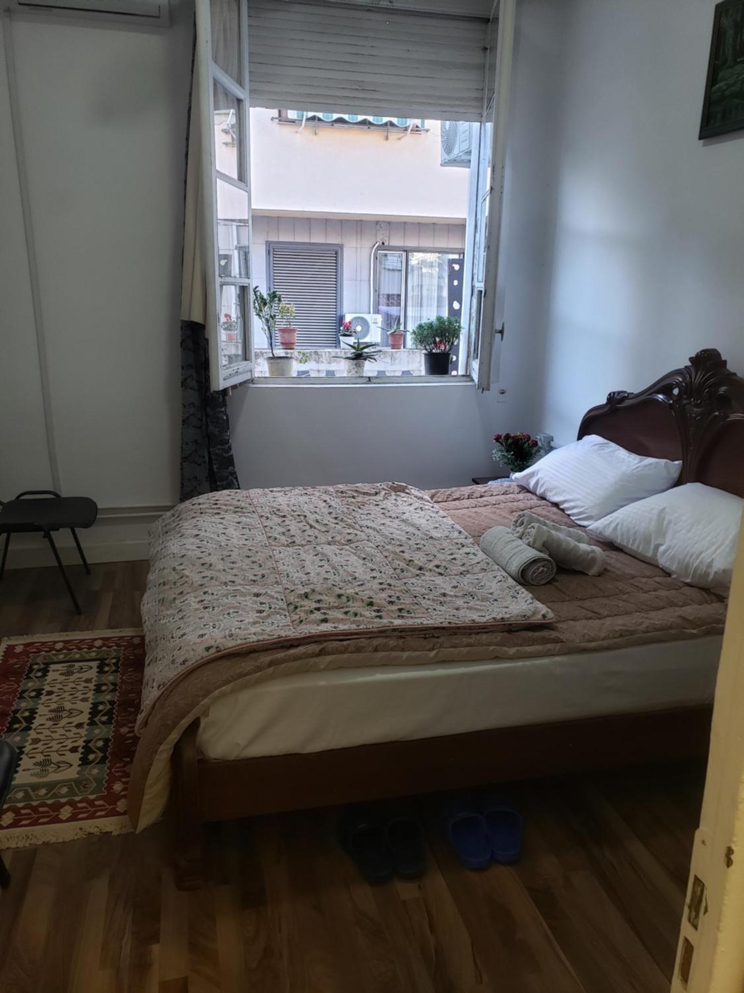 Hostel Oakland Tirana Eksteriør billede